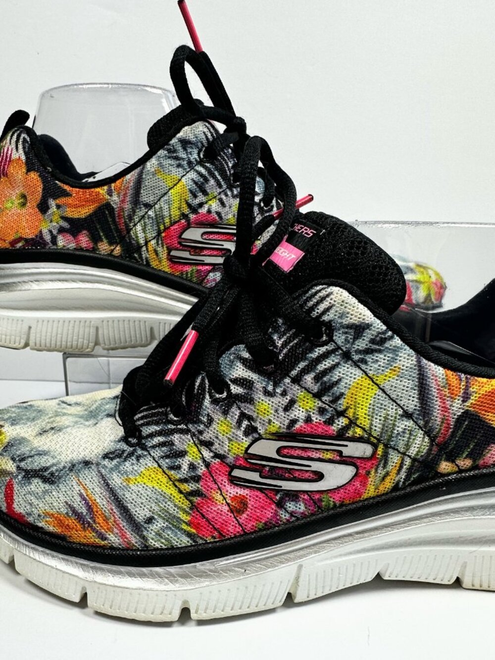 Skechers Floral Air-Cooled Memory Foam Sneaker Shoes Lite Weight Women's Size 8 - Picture 8 of 16